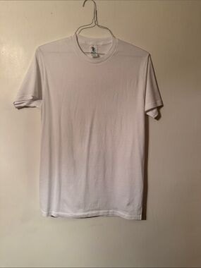 Basic White Crewneck T-Shirt - Unbranded